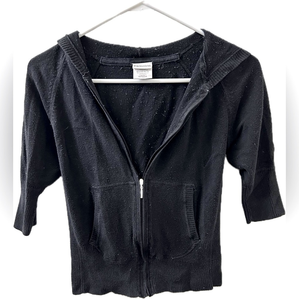 No Boundaries Women’s Black Zipper Hoodie M